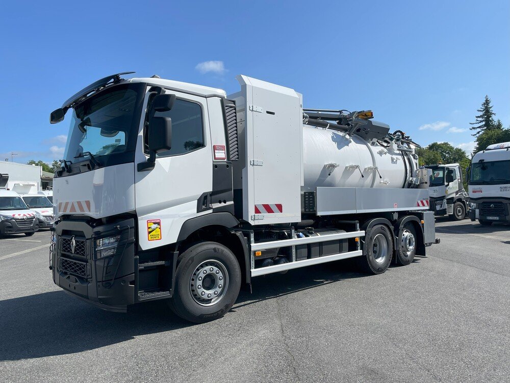 Location camion hydrocureur france